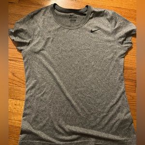 Nike shirt size L